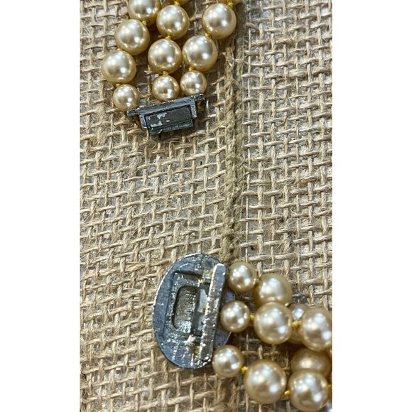 VTG Handknitted  3 Strand Large Faux Pearl Choker Necklace Magnetic Coquette - Picture 5 of 8